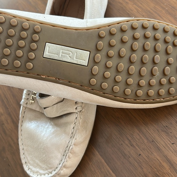 Lauren Women's Cream Loafers - Picture 4 of 5